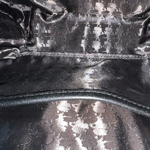 Karl Langerfeld Cross body bag with removalable strap - Picture 4 of 7